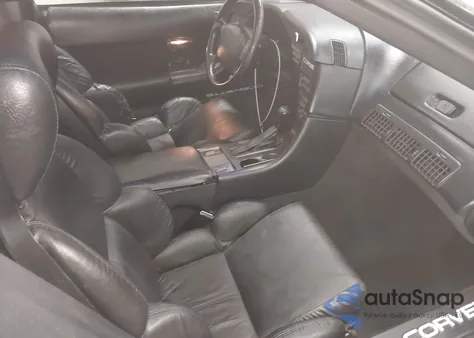 1990 Chevrolet Corvette z USA, uszkodzony, nr VIN 1G1YY238XL5116900